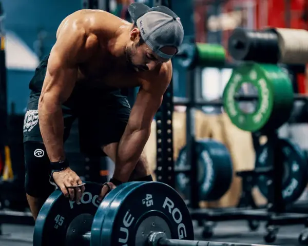 CrossFit czy siłownia? Wybierz idealny trening dla siebie!