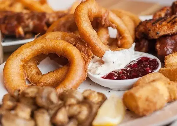 Gdzie zjeść w Inowrocławiu? Odkryj najlepsze restauracje i smaki