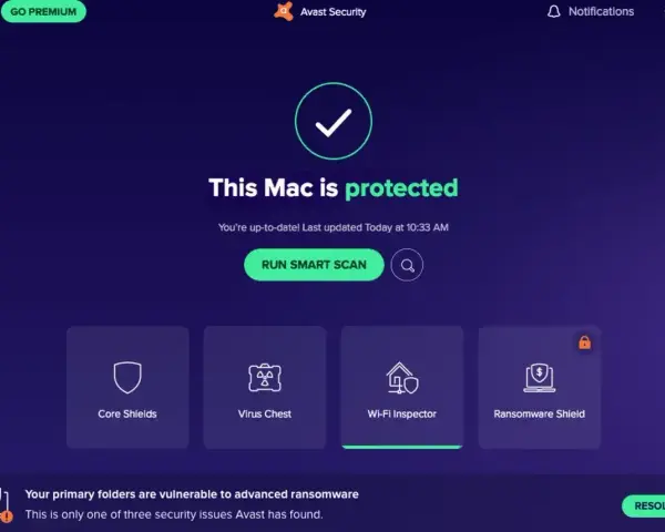 Interfejs Avast Security informuje, że Mac jest chroniony. Kliknij "RUN SMART SCAN", aby dowiedzieć się, jak przeskanować komputer i rozwiązać problemy z bezpieczeństwem.