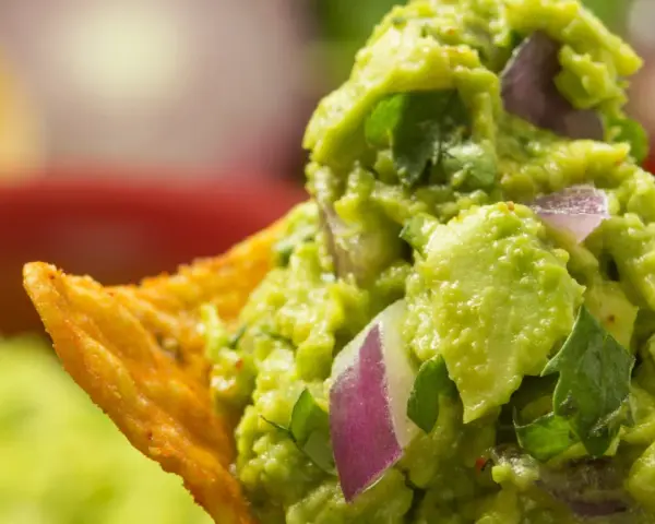 Guacamole: "Masło bogów" na Twoim stole? Przepis i sekrety