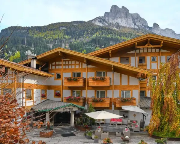 Olympic Spa Hotel: Lusso, Benessere e Dolomiti Uniche