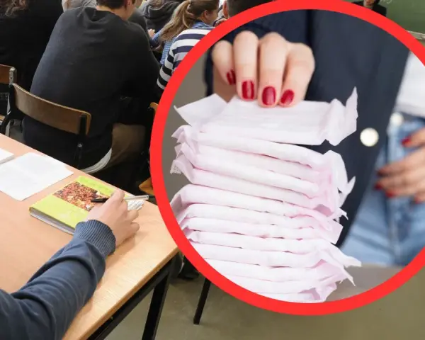 W sali lekcyjnej, gdzie uczniowie siedzą przy ławkach, widać stos podpasek. To ważny element higieny, który może pomóc w codziennym funkcjonowaniu.