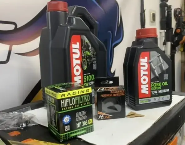Motul 5100 vs 7100: Czy warto dopłacić do syntetyka?