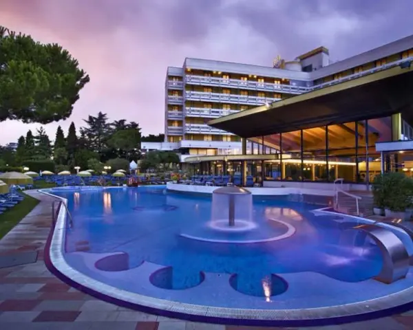 Hotel Marconi Montegrotto: Piscine, Spa & Offerte | Prenota Ora