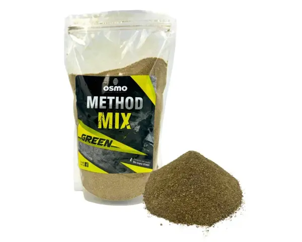 Zanęta do metody Osmo Method Mix Green. Zielona mieszanka w opakowaniu i usypana obok, gotowa do użycia.