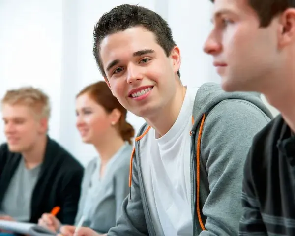 Wie lange Kindergeld nach Abitur? Wichtige Infos zur Anspruchsdauer