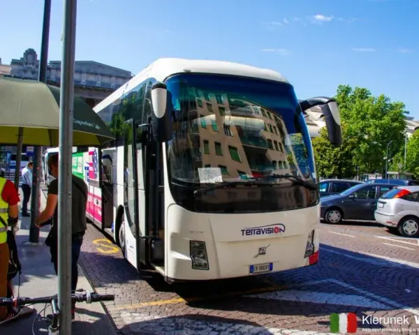 Jak dojechać z Bergamo do Mediolanu? Wybierz najlepszy transport!
