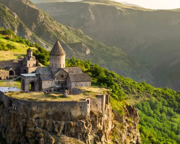 Armenia: Czy jest bezpiecznie? Sprawdź fakty i porady