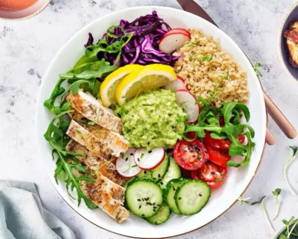 Catering niski IG: Zdrowie, sylwetka, wygoda. Jak wybrać mądrze?