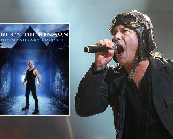 Bruce Dickinson heute, mit Pilotenmütze und Mikrofon, singt auf der Bühne. Links daneben das Albumcover "The Mandrake Project".