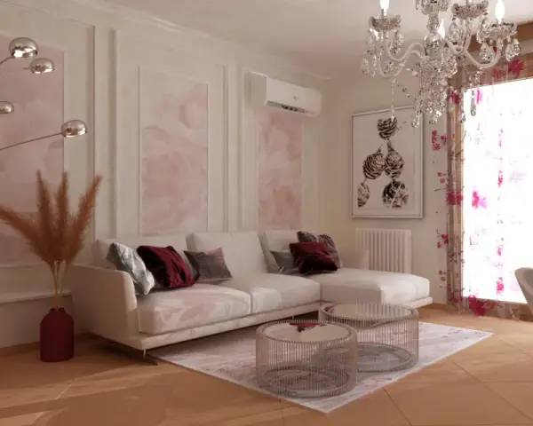 Salotto elegante con divano bianco, tappeto rosa antico, lampadario scintillante e tende floreali.
