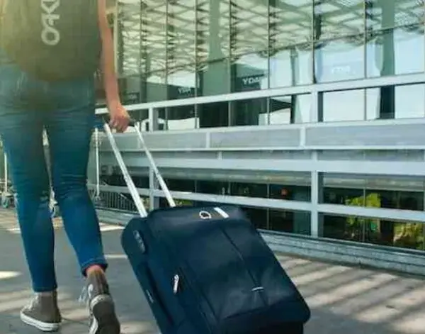 Zwrot zaliczki z biura podróży: Odzyskaj pieniądze kiedy i jak?