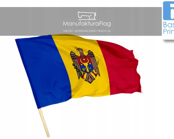 Flaga Mołdawii z godłem orła trzymającego berło i jabłko.