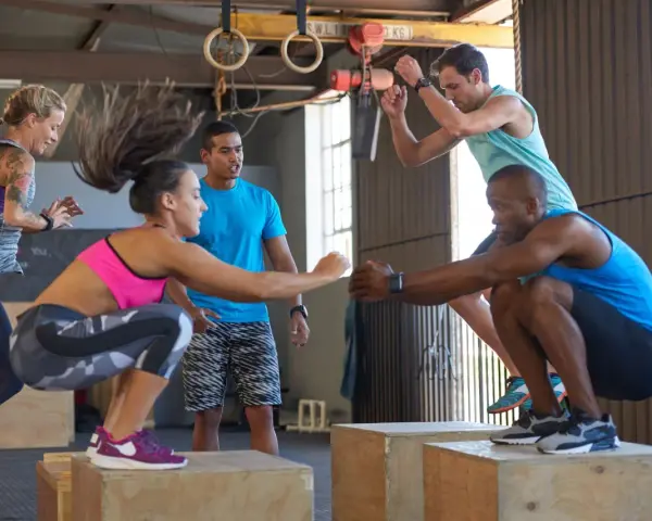 WOD CrossFit: Tajemnice treningu dnia. Jak zacząć i skalować?