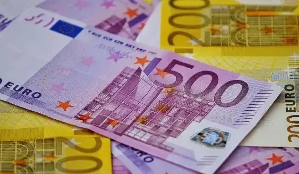 Ile zarabia opiekunka w Austrii? Fakty, które musisz znać