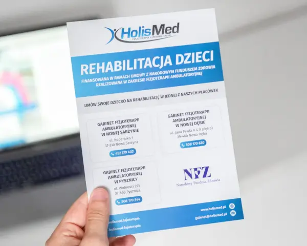 Ulotka "Rehabilitacja Dzieci NFZ" z danymi kontaktowymi gabinetów fizjoterapii.