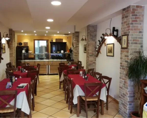 Gastronomia La Genuina Sassari: Sapori Sardi Autentici e Tradizione