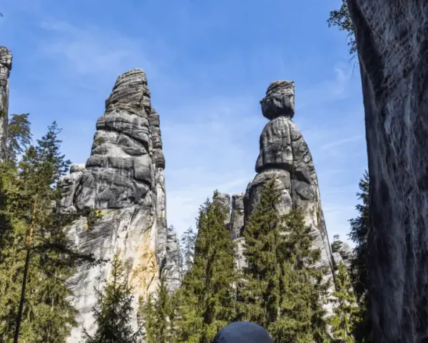 Skalne Miasto Adršpach i Teplice: Przewodnik, który ułatwi planowanie
