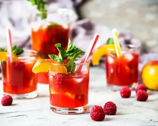 Soplica Malinowa: Proste drinki, które zrobisz w 5 minut!