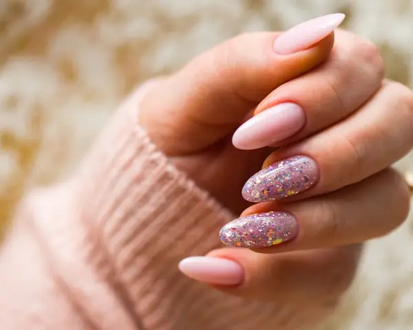 Kurze Ballerina-Nägel: Eleganz, DIY & Trend-Designs 2026