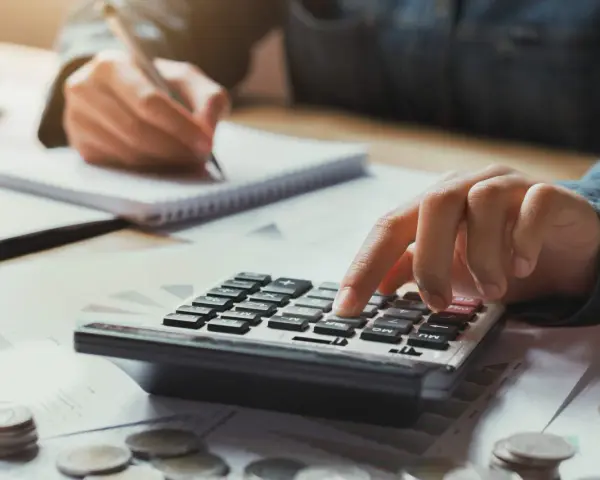 Koszt ogrzewania domu porównanie: który system jest najtańszy?
