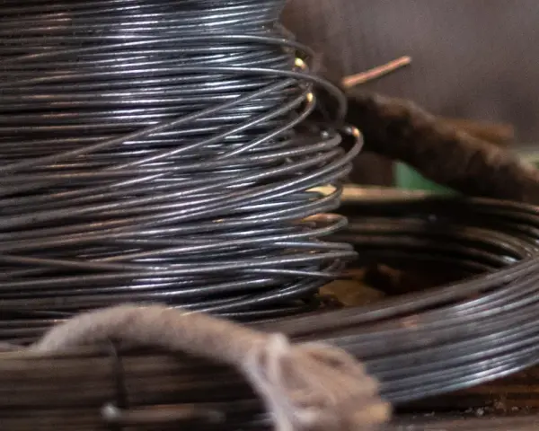 Jaki drut do cięcia styropianu? Wybierz najlepszy materiał i średnicę