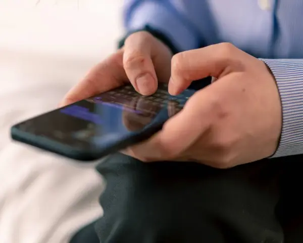 Jak wyłączyć dźwięk klawiatury iPhone i cieszyć się ciszą podczas pisania