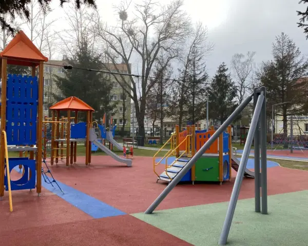 Co warto zobaczyć w Ustce z dziećmi? Najlepsze atrakcje rodzinne