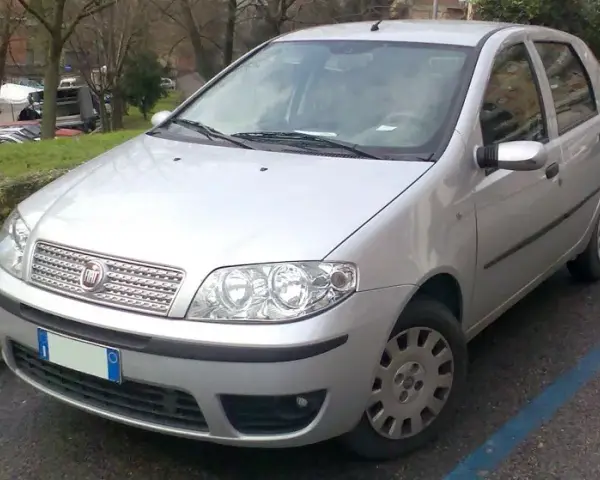 Pojemność baku Fiat Punto: co musisz wiedzieć o wersjach i silnikach