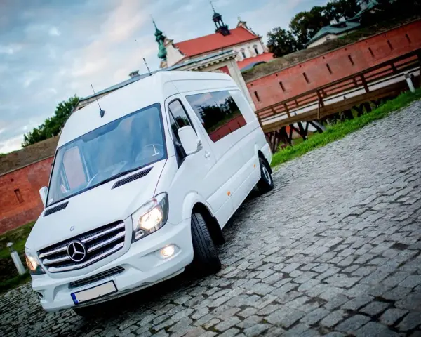 Ile kosztuje autokar do Londynu? Sprawdź ceny i oferty teraz