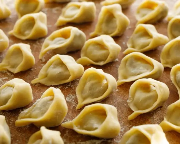Pierogi na Wigilię: Jak mrozić i przechowywać, by były idealne?