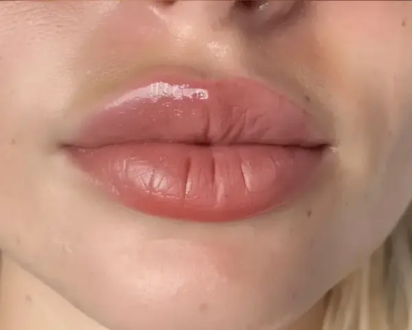 Permanent Make-up Lippen: Perfekte Lippen? Techniken, Kosten & Pflege