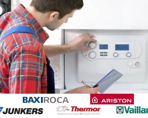 Técnico ajustando una de las calderas más pequeñas del mercado. Se ven logos de BaxiRoca, Junkers, Ariston, Thermor y Vaillant.