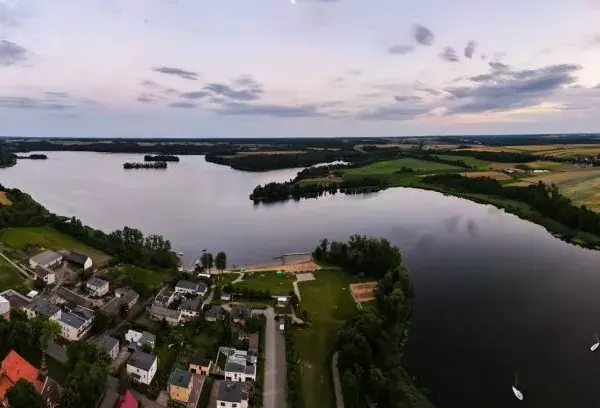 Jezioro Chrzypsko Wielkie: Twój Przewodnik po Wielkopolskiej Perle