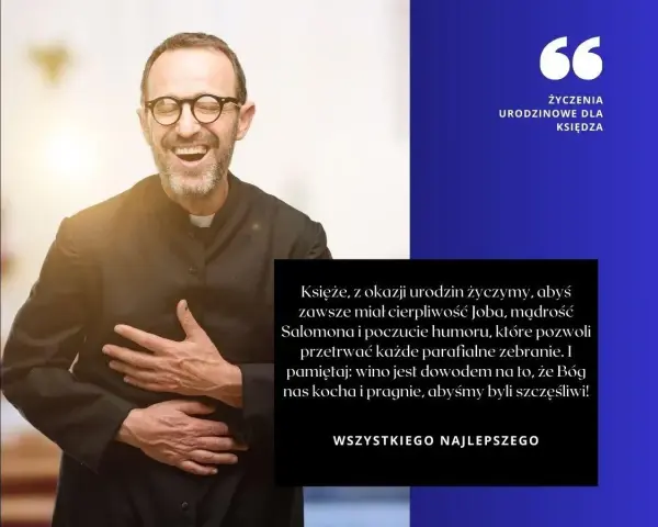 Uśmiechnięty ksiądz w okularach, z rękami na brzuchu, śmieje się serdecznie. Obok tekst: "eleganckie życzenia urodzinowe dla szefa".