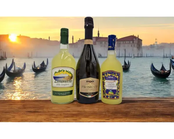 Weneckie gondole i zachód słońca tworzą tło dla butelek limoncello i prosecco, idealnych na orzeźwiający limoncello spritz.