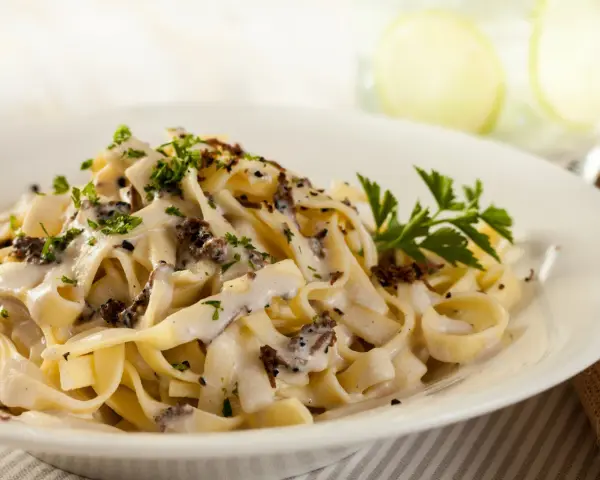 Spaghetti z truflami: przepis jak z restauracji i przewodnik po truflach