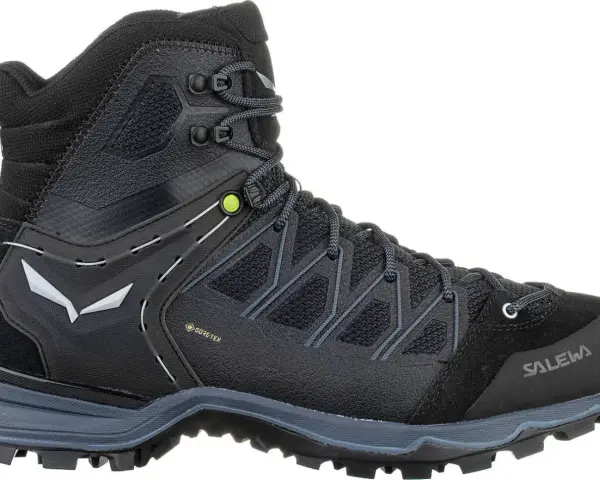 Buty GTX – co to znaczy i jak wybrać najlepsze trekkingowe obuwie