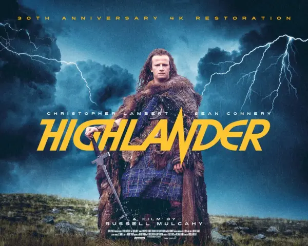 Christopher Lambert jako nieśmiertelny highlander z mieczem, na tle burzowego nieba z piorunami.