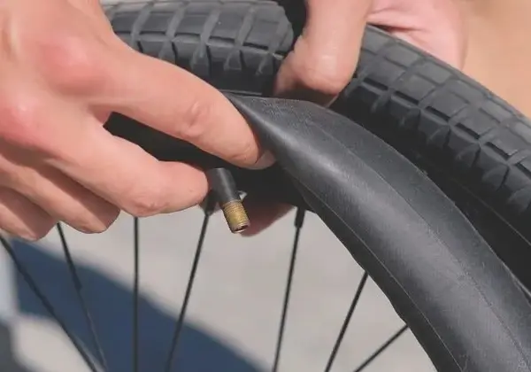 Wymień oponę w rowerze jak ekspert! Poradnik krok po kroku