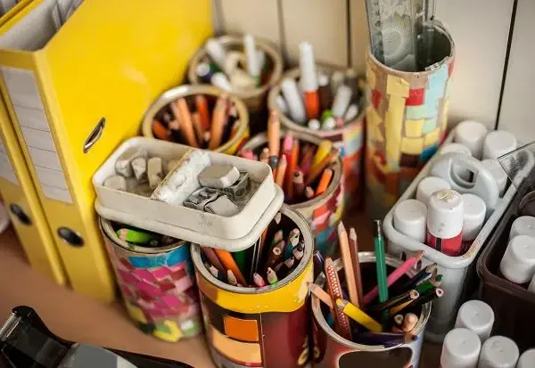 Gdzie wyrzucić zużyte flamastry? Uniknij błędów w recyklingu