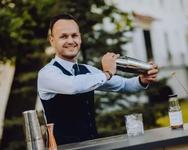Barman na wesele: O co pytać? Kompletna checklista!
