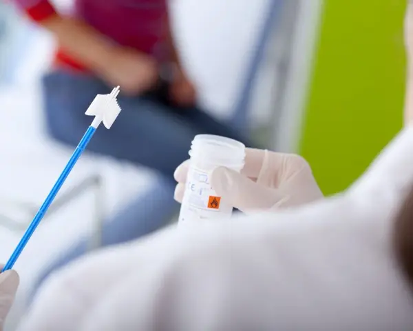Co ile cytologia na NFZ? Sprawdź, jak często możesz badać się.
