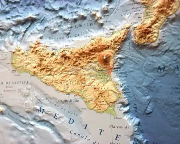 Włochy jakie morze? Mapa Sycylii i okolic, z widocznymi Zatokami: Palermo, Cefalù, Catania, Gela, Noto, oraz Morzem Śródziemnym.