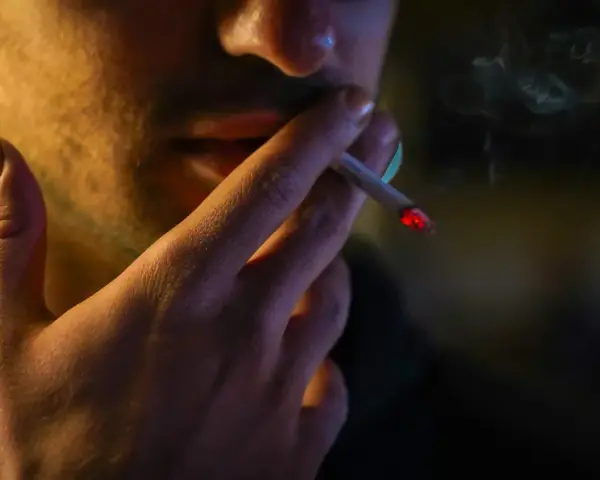 Hotele a palenie: kary do 30 000 zł! Gdzie bezpiecznie zapalić?