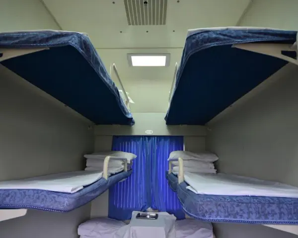 Jak wygląda wagon sypialny w intercity? Zobacz jego unikalne cechy