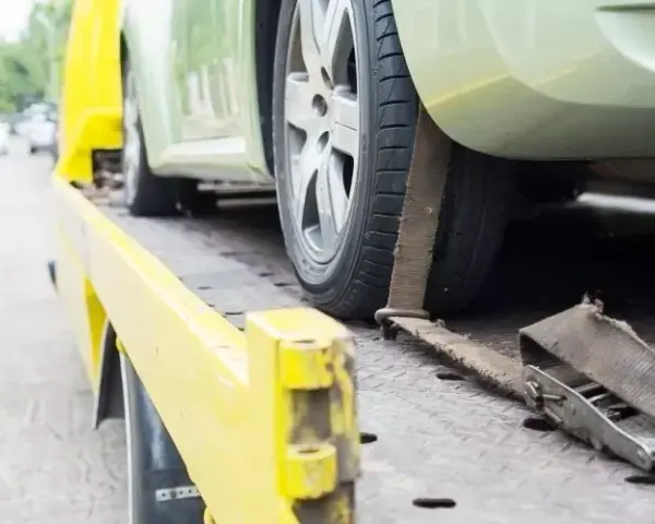 Jakie mandaty grożą za holowanie auta i jak ich uniknąć