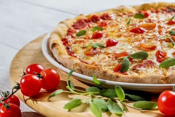 Kiedy jest dzień pizzy? Odkryj daty i ciekawostki o święcie pizzy
