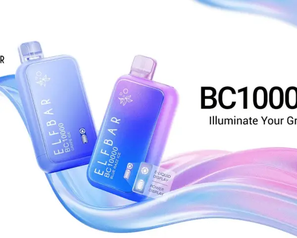 Dos vapers Elf Bar BC10000 en tonos azules y morados, uno con etiqueta "Blue Razz Ice", flotando sobre ondas de color.