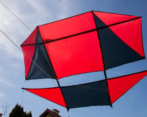 Jak złożyć latawiec kite - proste instrukcje i cenne wskazówki